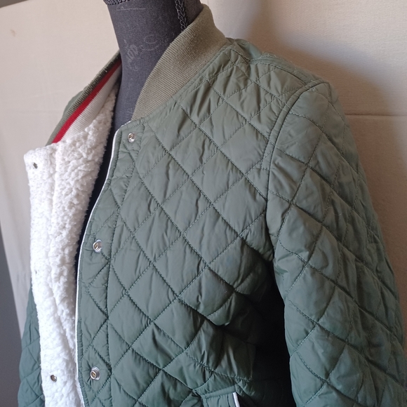 UGG Quilted Bomber Jacket - Picture 2 of 13